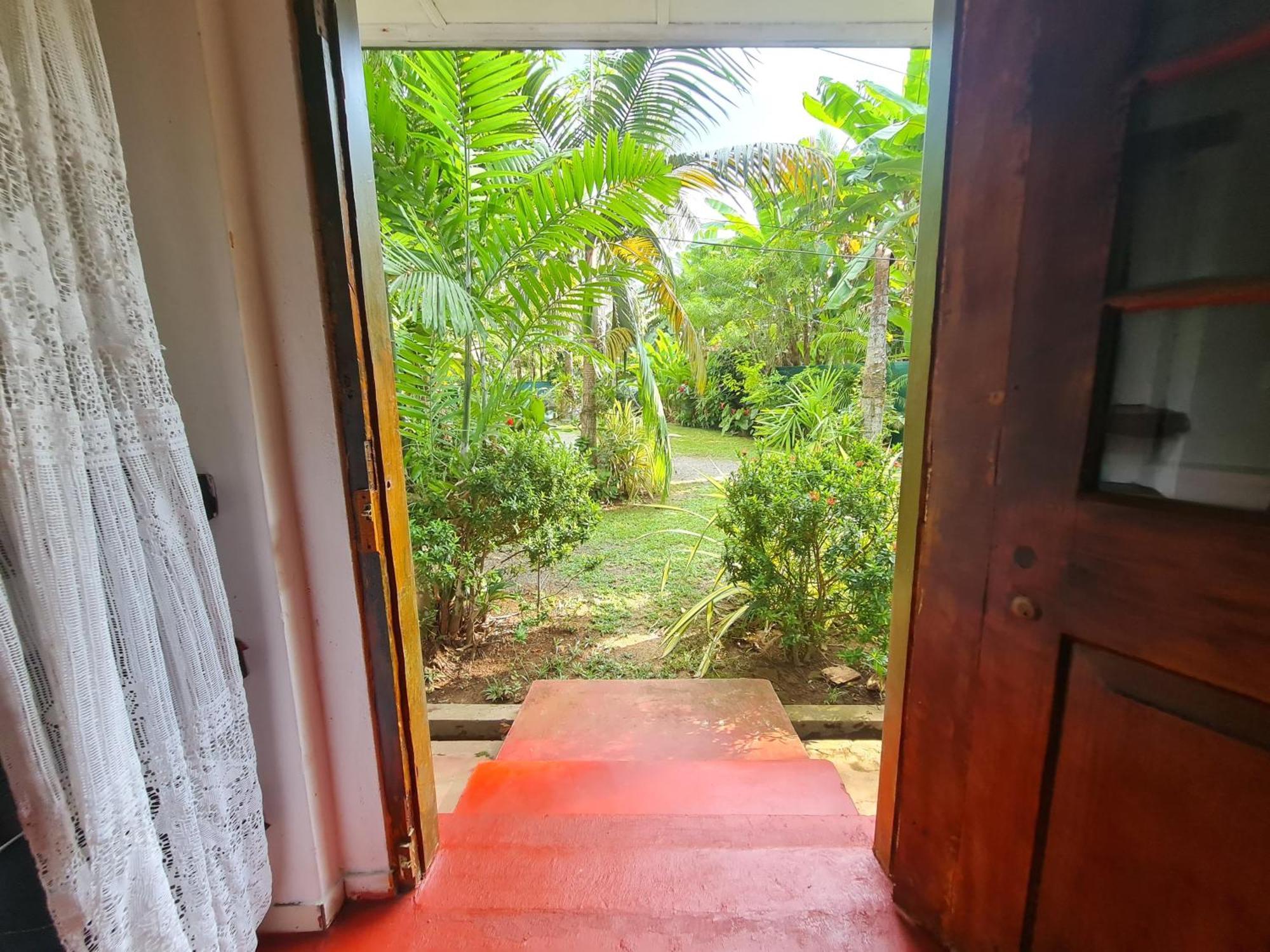 Hill Side Kings Villa Hikkaduwa Extérieur photo